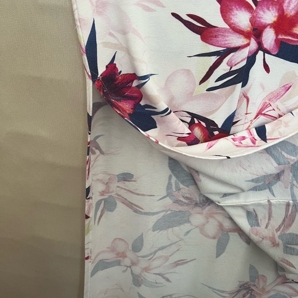 Beautiful maxi dress 👗 with side slits - Picture 3 of 5